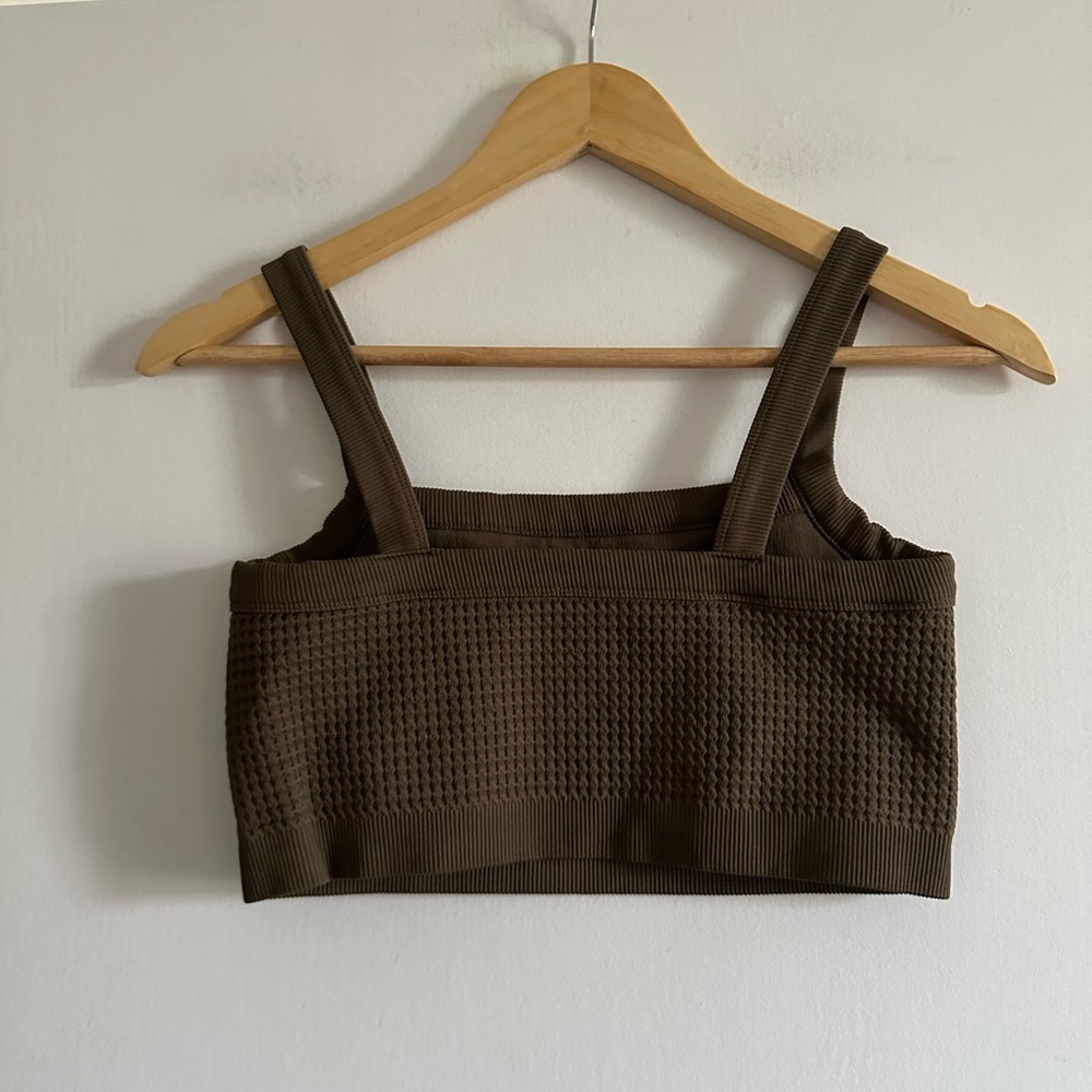 Good American Green Thermal Seamless Sports Bra size L/XL (3/4) EUC - Picture 4 of 6